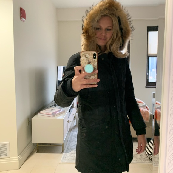 Bogner Authentic Coat Worn Once with fur trim hood - Picture 8 of 9